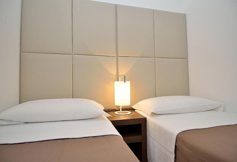 4 Bett Standardzimmer, San Giuliano
