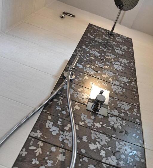 Quarto Estandar Individual, Tiffany