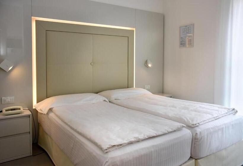 标准间带山景, Vega