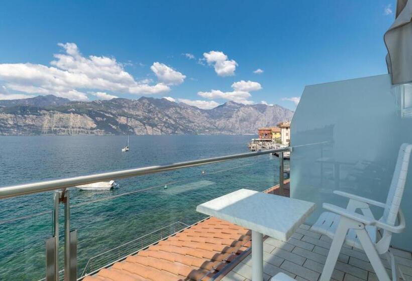 חדר סטנדרט נוף לאגם, Vega