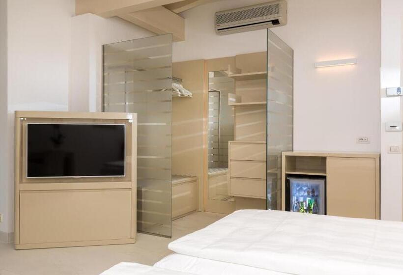 סוויטת ג'וניור נוף לאגם, Vega