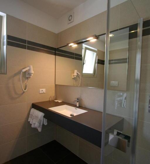 סוויטת ג'וניור נוף לאגם, Vega