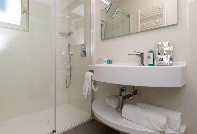 חדר סטנדרט נוף לאגם, Vega