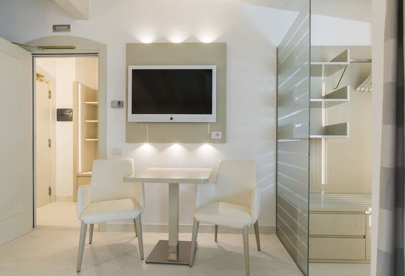 סוויטת ג'וניור נוף הרים, Vega