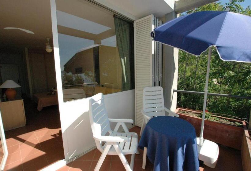 オーシャンビュースーペリアールーム, Viticcio