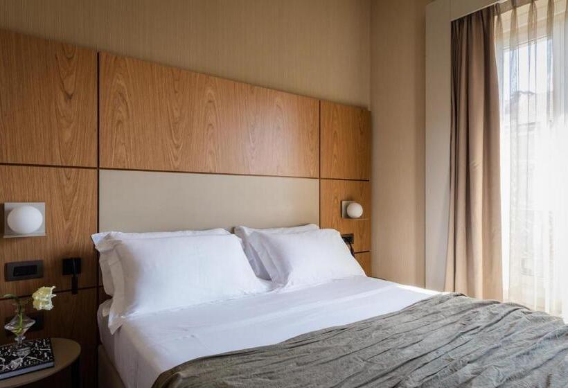 اتاق لوکس با تخت بزرگ, Worldhotel Cristoforo Colombo