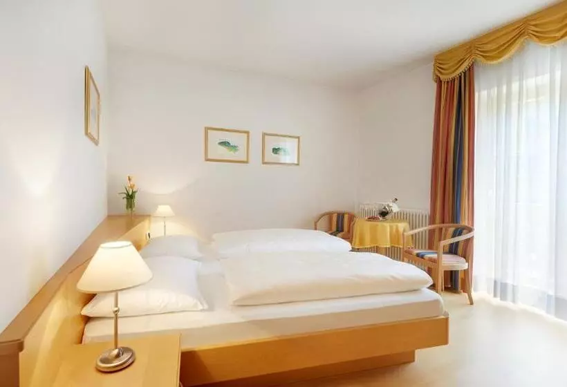 クラシックスイート, Parkhotel Post