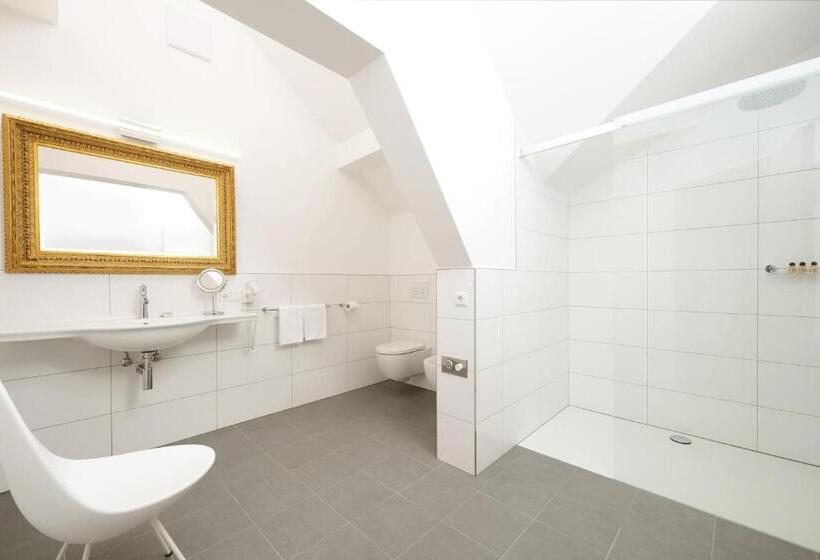 סוויטה קלאסית, Parkhotel Post