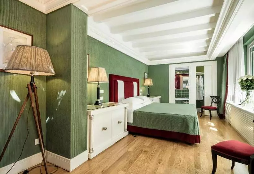 ジュニアスイート, Regency   Small Luxury Hotels Of The World