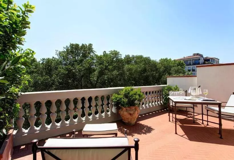 テラス付きジュニアスイート, Regency   Small Luxury Hotels Of The World