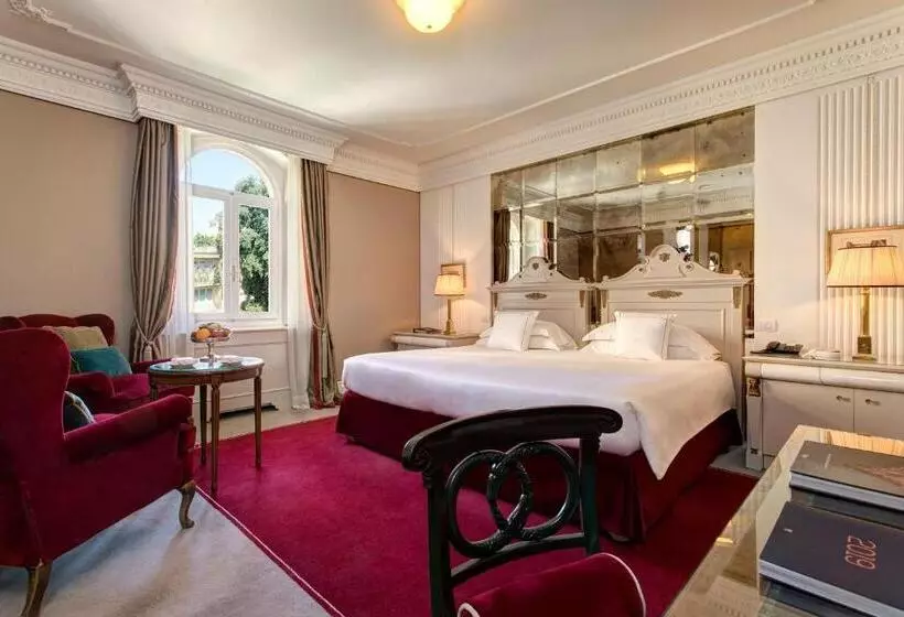 ファミリールーム, Regency   Small Luxury Hotels Of The World
