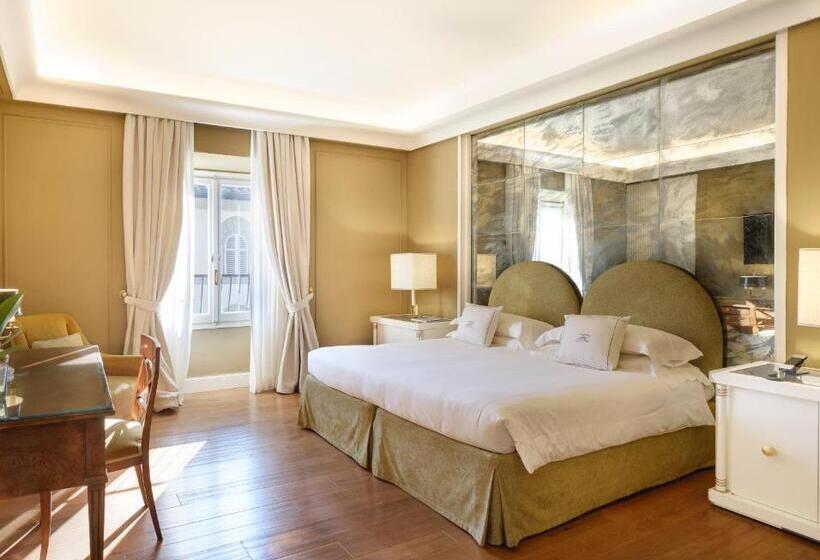 سوئیت پنت هاوس, Regency   Small Luxury Hotels Of The World