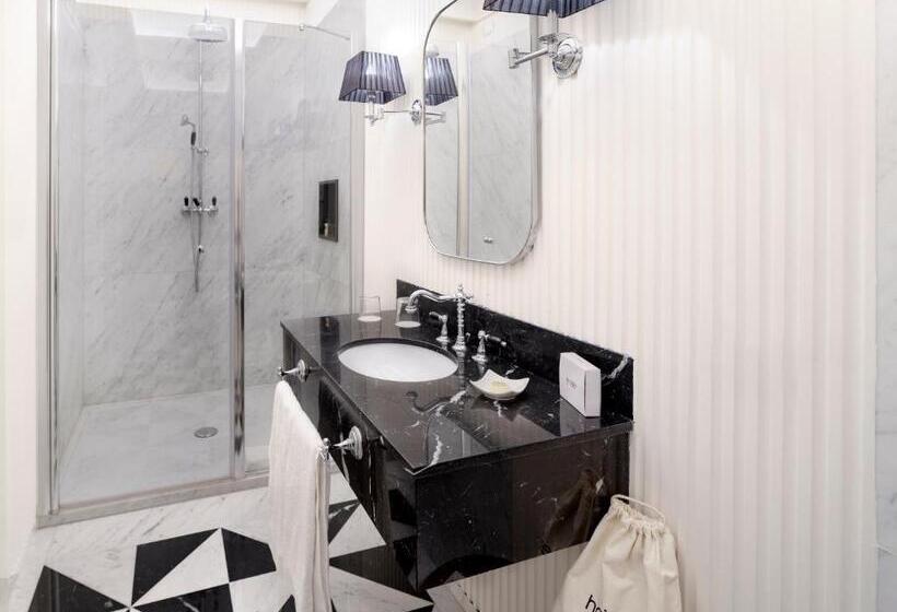 סוויטה אקזקיוטיב, Regency   Small Luxury Hotels Of The World