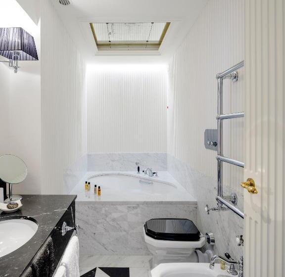 סוויטה אקזקיוטיב, Regency   Small Luxury Hotels Of The World