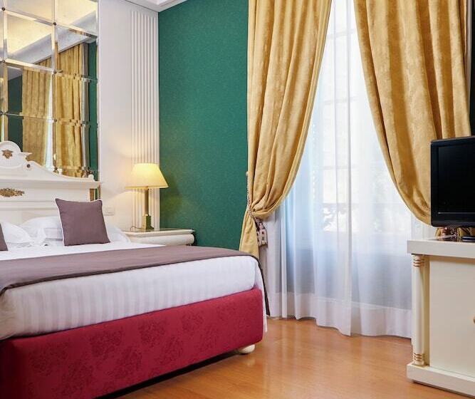 سوییت پرستیژ, Regency   Small Luxury Hotels Of The World
