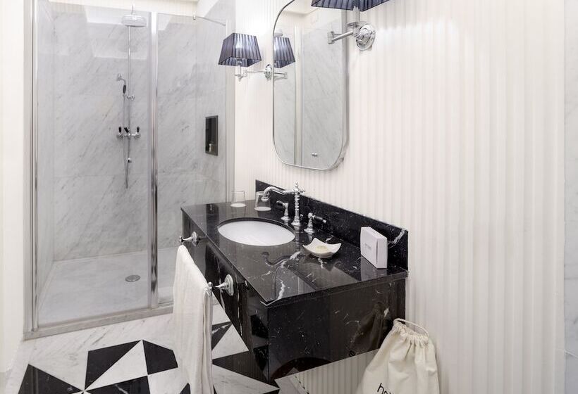 סוויטה אקזקיוטיב, Regency   Small Luxury Hotels Of The World