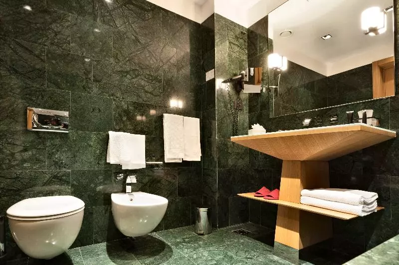 プレミアムルーム, Regency   Small Luxury Hotels Of The World