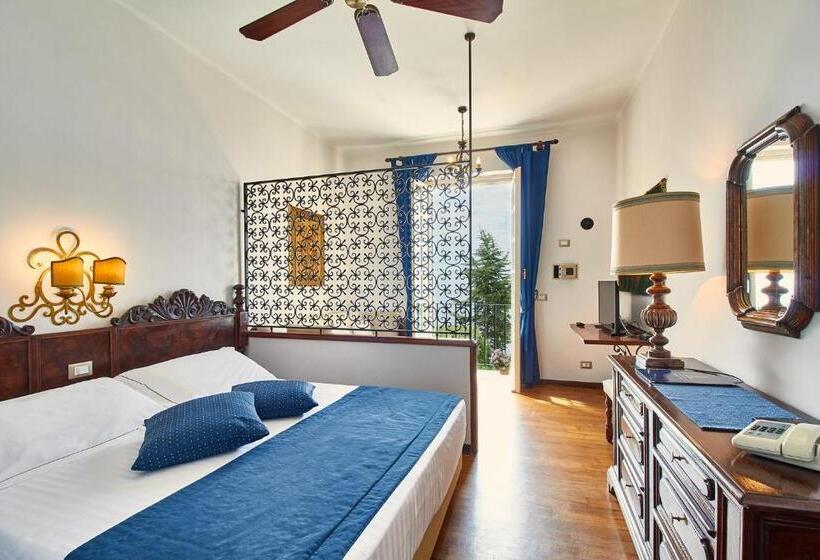 标准间, Punta Est