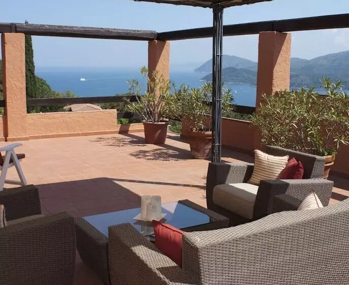 オーシャンビュースイート, Resort Le Picchiaie