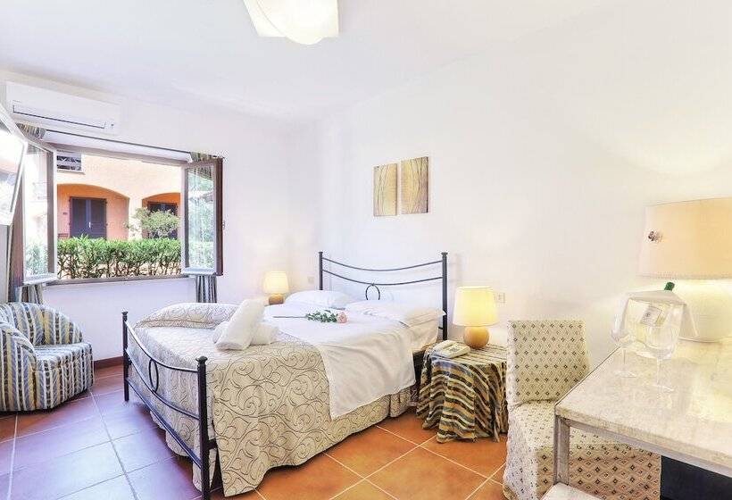 Quarto Quádruplo Estandar, Resort Le Picchiaie