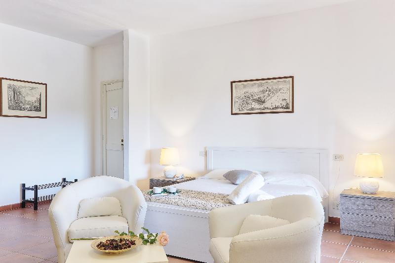 Люкс, Resort Le Picchiaie