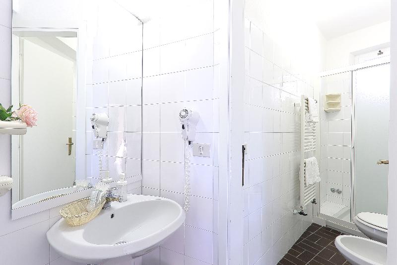 اتاق استاندارد سه نفره, Resort Le Picchiaie