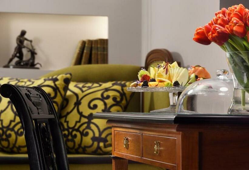 חדר קלאסי עם נוף לים, Grand Hotel Parker S