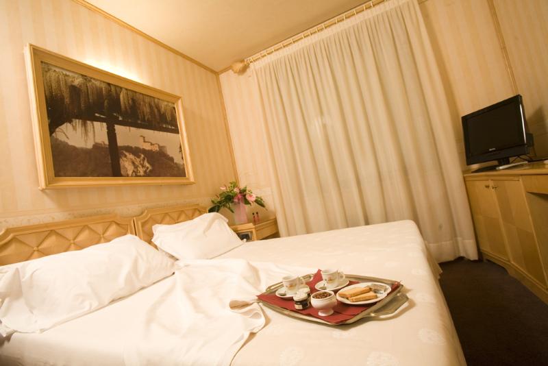 اتاق استاندارد سه نفره, Albergo Italia