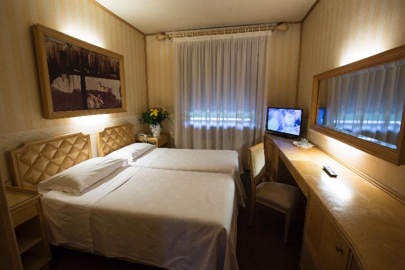 اتاق استاندارد سه نفره, Albergo Italia