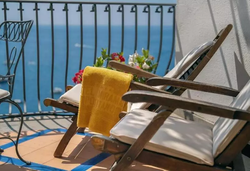 اتاق لوکس با چشمانداز دریا, Albergo Miramare Positano