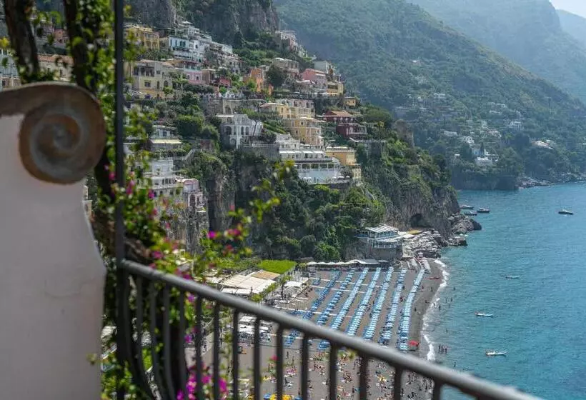 اتاق لوکس با چشمانداز دریا, Albergo Miramare Positano