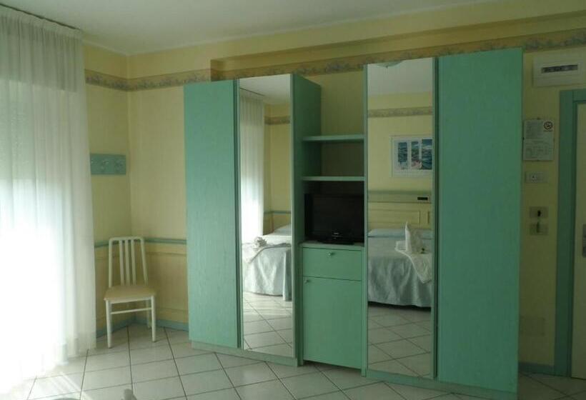 Четырехместный Номер Классик, Arizona