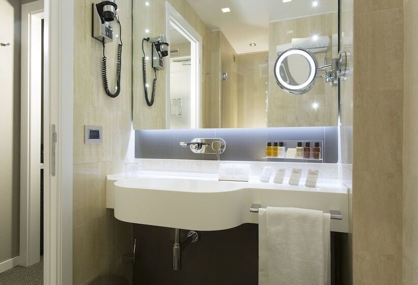 Camera Basic, Artemide