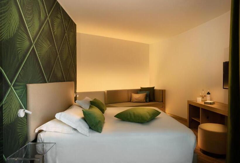 带公园景观的青年套间, Astoria Resort