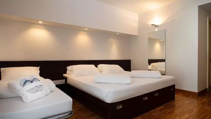اتاق سوپریور سه تخته, Astoria Resort
