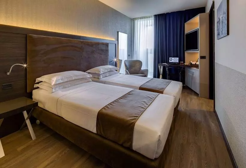 اتاق استاندارد, Best Western Plus Hotel Farnese