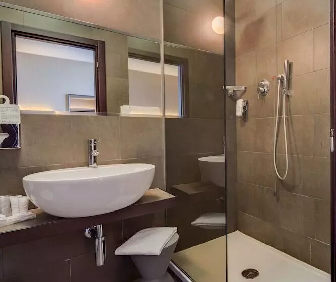 اتاق استاندارد, Best Western Plus Hotel Farnese