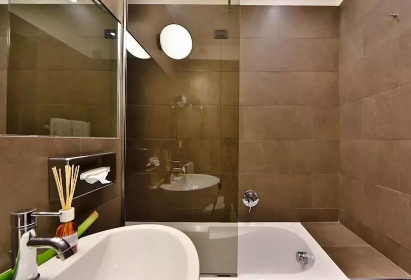 اتاق استاندارد, Best Western Plus Hotel Farnese