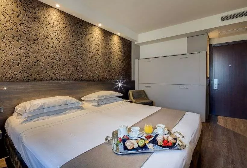 اتاق خانوادگی, Best Western Plus Hotel Farnese