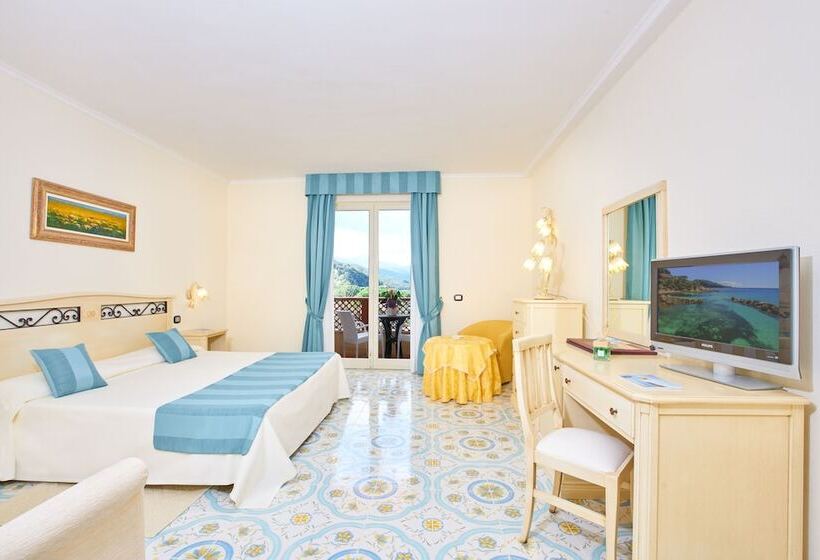 Triple Room Sea View, Biodola