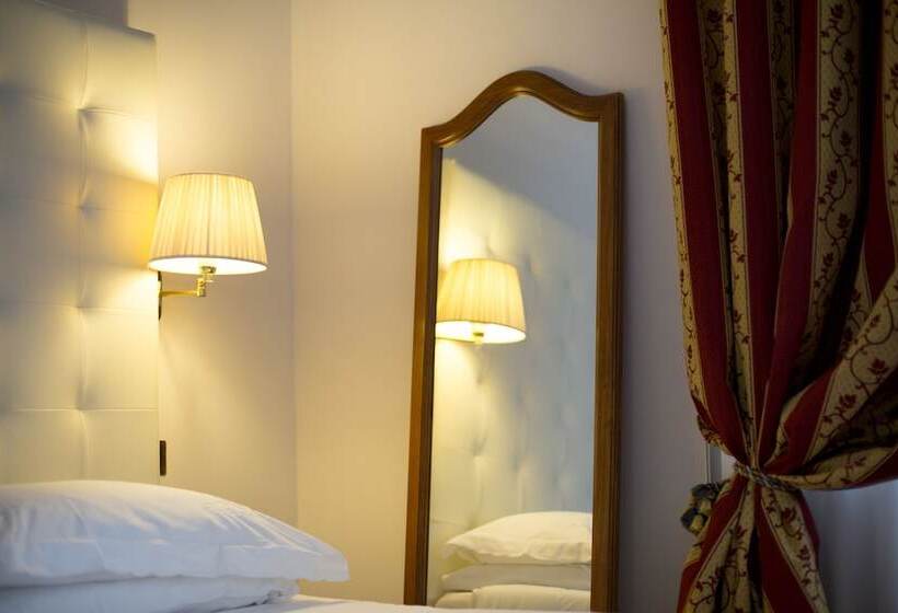 Superior Single Room, Carlton