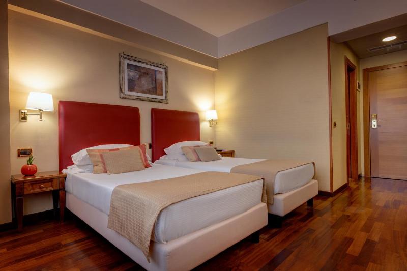 اتاق سوپریور, Nyx Rome