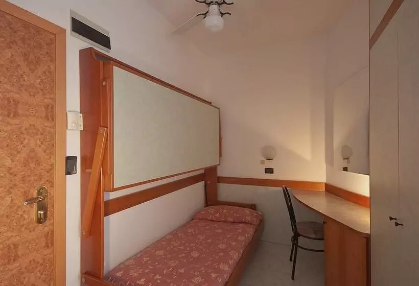 اتاق استاندارد یک نفره, Dasamo Hotel   Dada Hotels