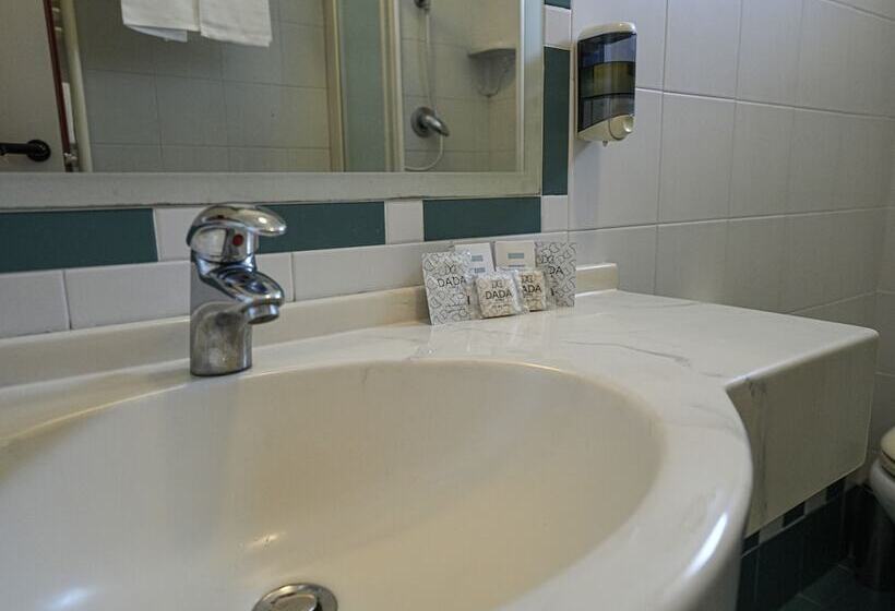 اتاق استاندارد یک نفره, Dasamo Hotel   Dada Hotels