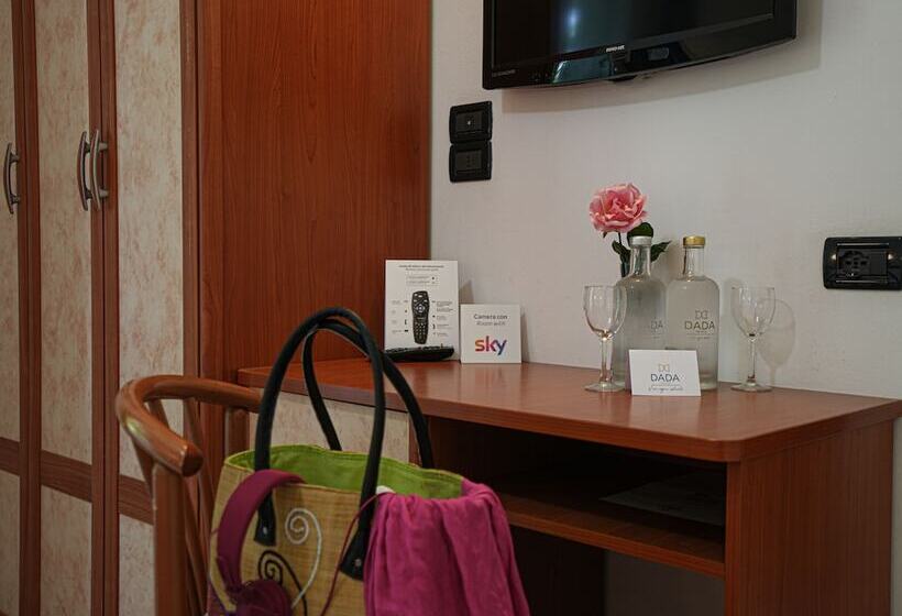 اتاق استاندارد سه نفره, Dasamo Hotel   Dada Hotels