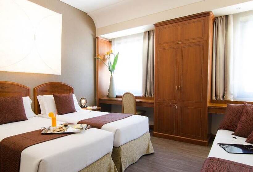 اتاق استاندارد چهار تخته, Dei Congressi