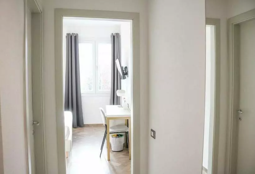 Chambre Standard, Donatello