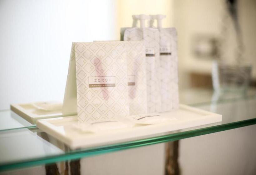 Chambre Standard, Donatello