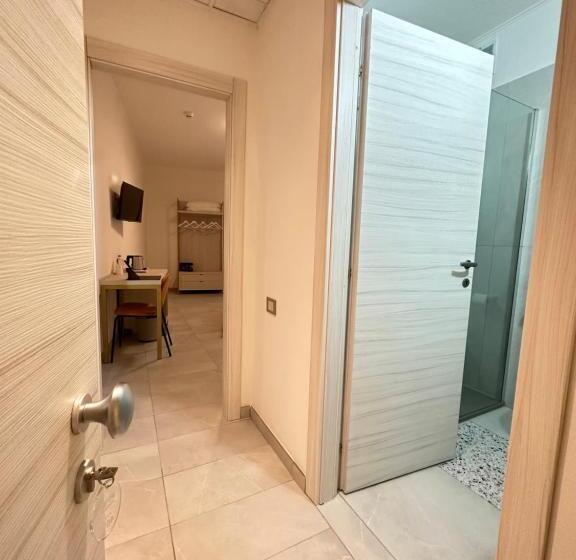 Chambre Standard, Donatello