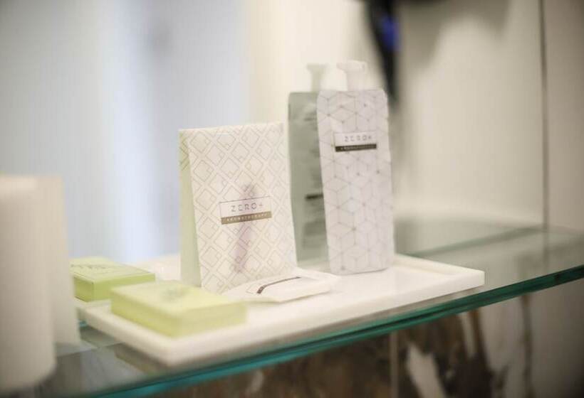 Chambre Standard, Donatello